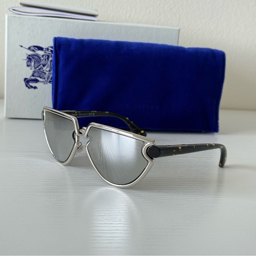New! Burberry Sunglasses B 3152 1005/6G Metallic Silver Mirror, Authentic - Picture 2 of 16